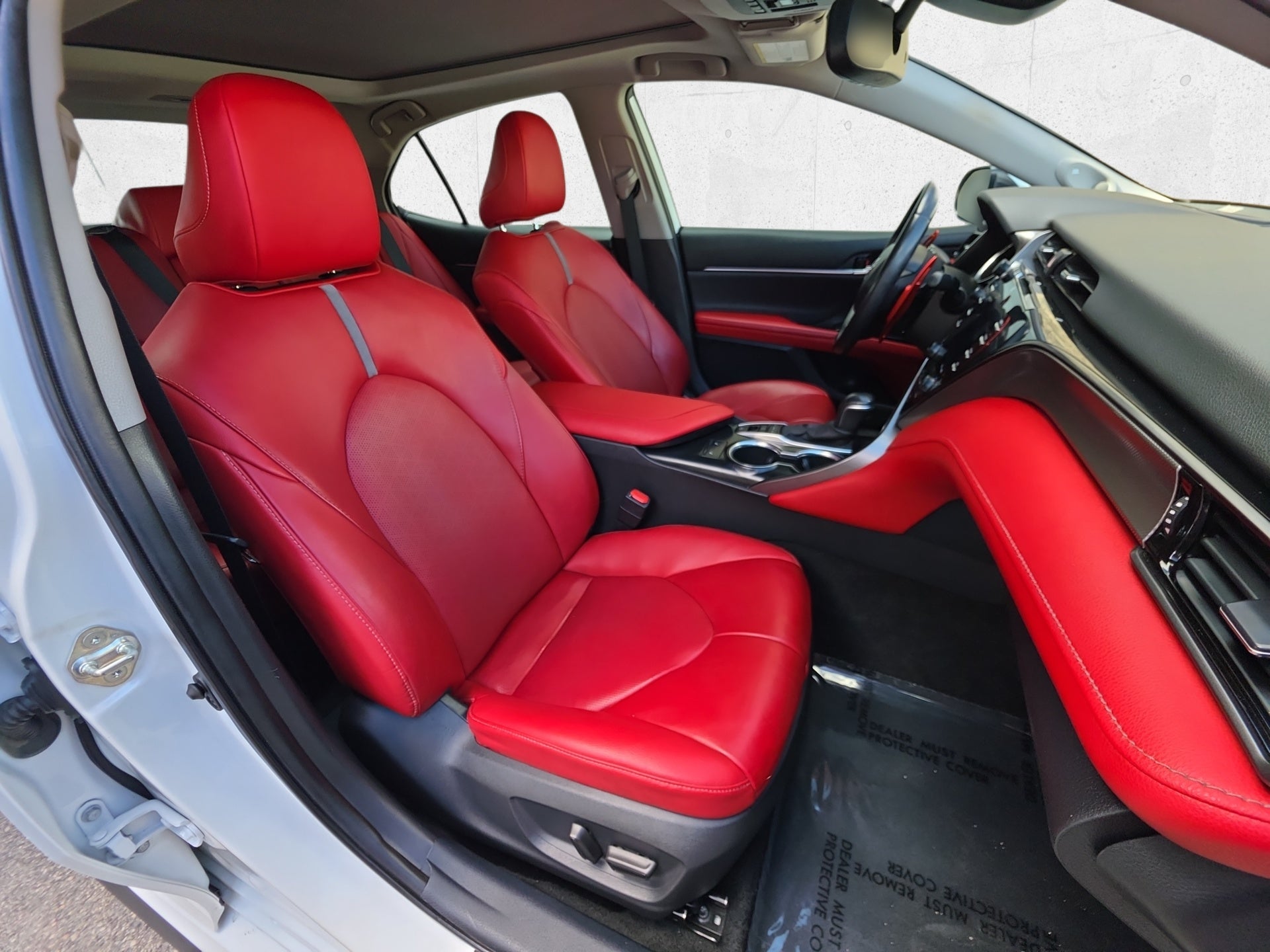 2020 Toyota Camry XSE - Photo 28