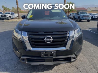 2022 Nissan Pathfinder SV