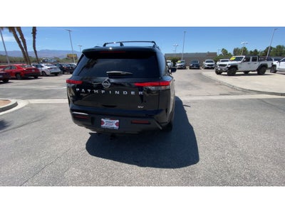 2022 Nissan Pathfinder SV