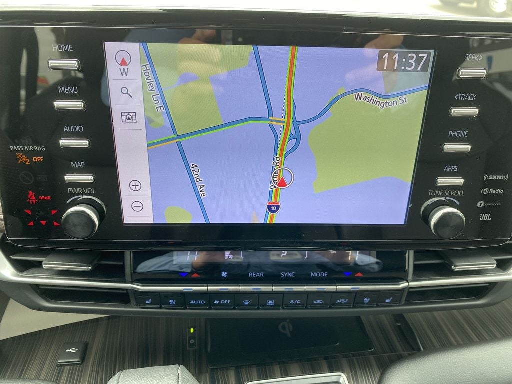 2022 Toyota Sienna Platinum