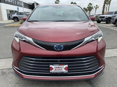 2022 Toyota Sienna Platinum