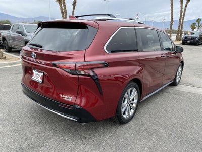 2022 Toyota Sienna Platinum