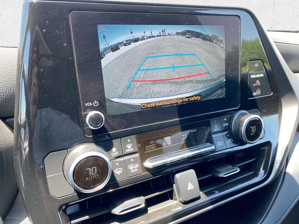 2025 Toyota Highlander LE