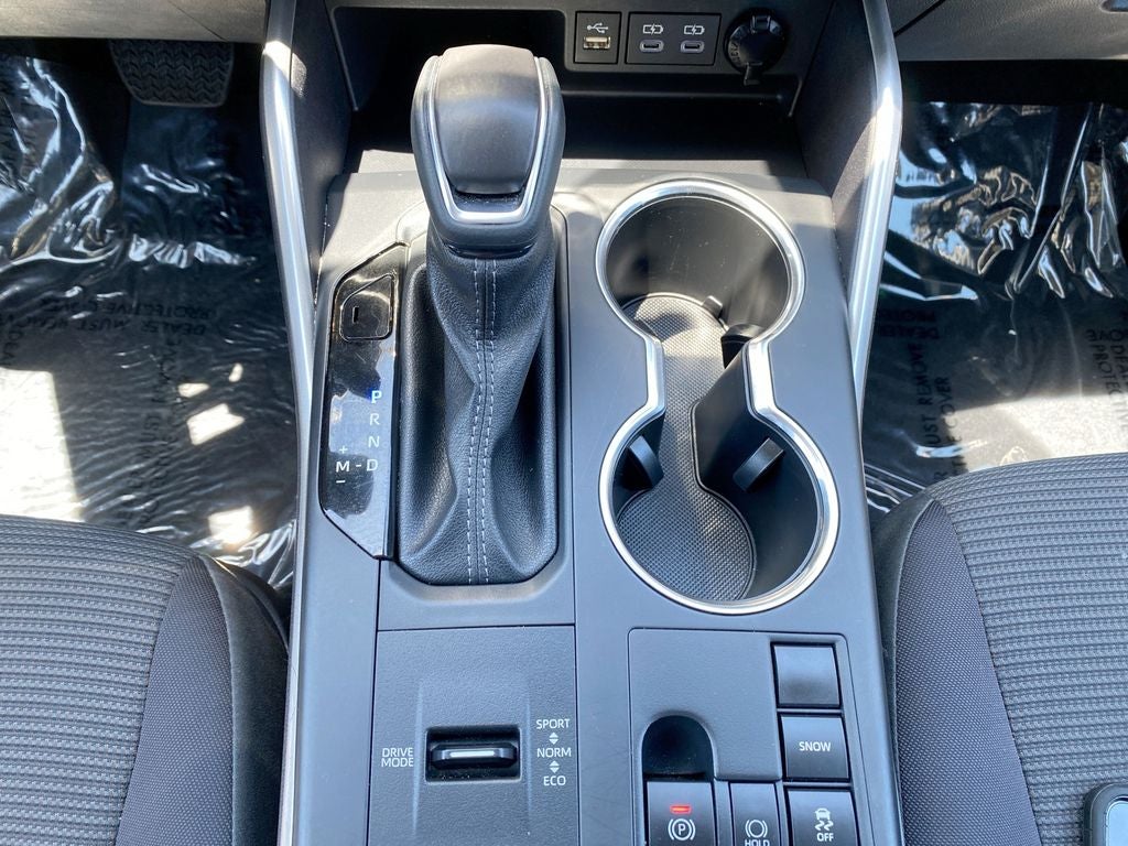 2025 Toyota Highlander LE
