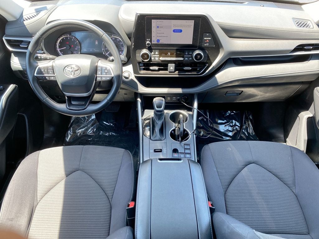 2025 Toyota Highlander LE