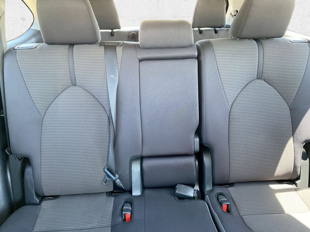 2025 Toyota Highlander LE