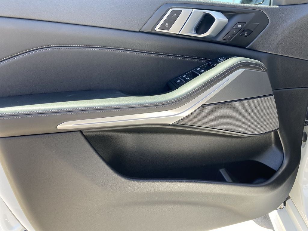 2023 BMW X5 M50i