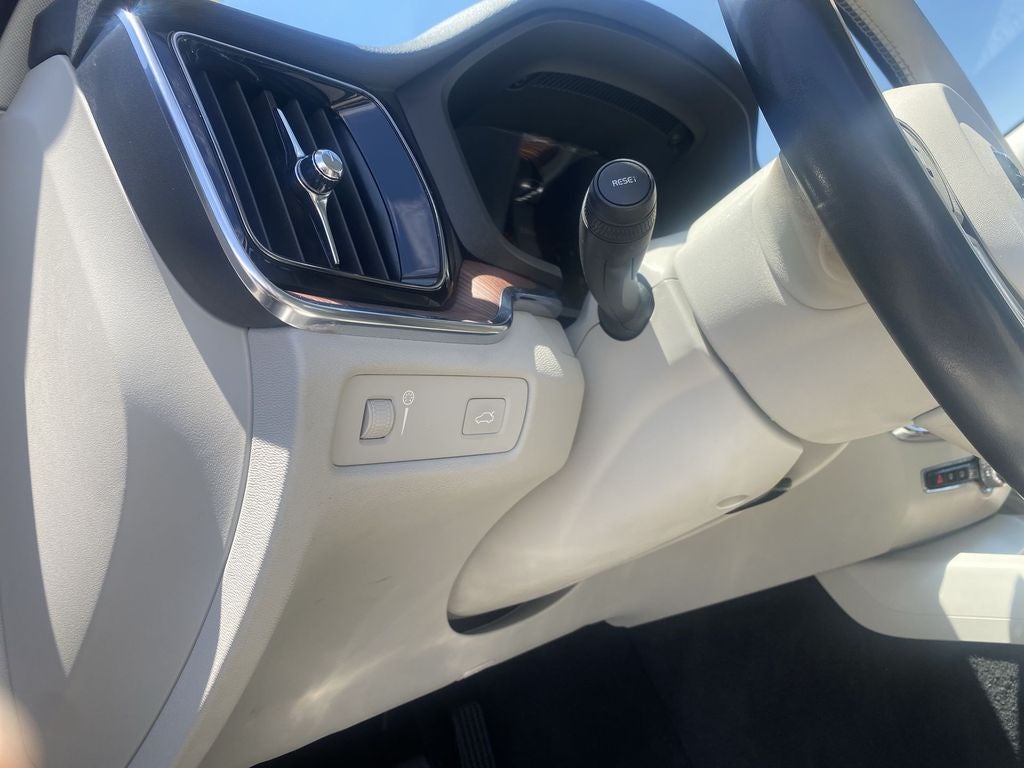 2021 Volvo S60 Momentum