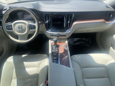 2021 Volvo S60 Momentum
