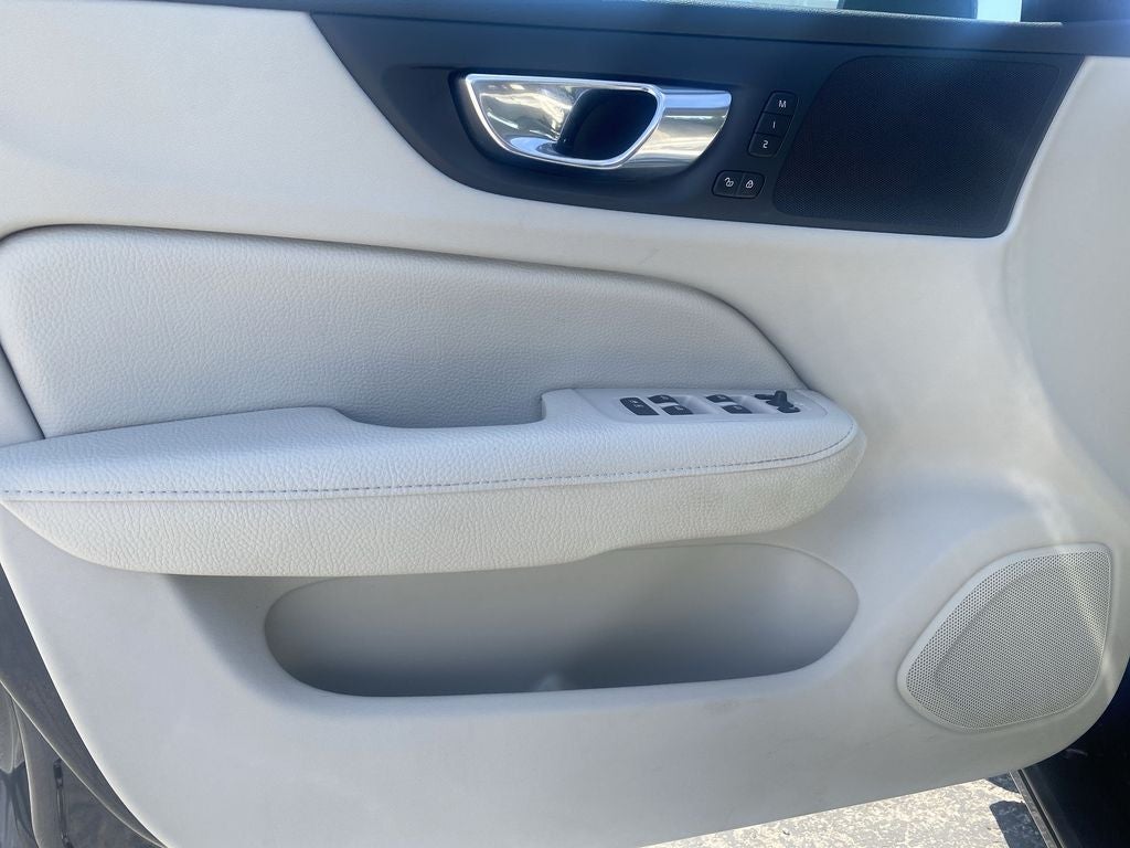 2021 Volvo S60 Momentum