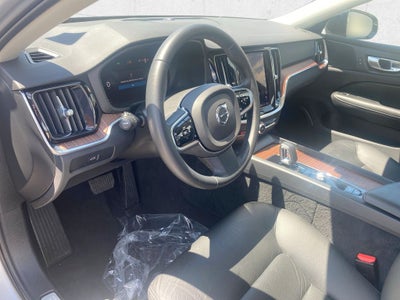 2024 Volvo S60 Plus Dark Theme