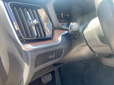 2024 Volvo S60 Plus Dark Theme