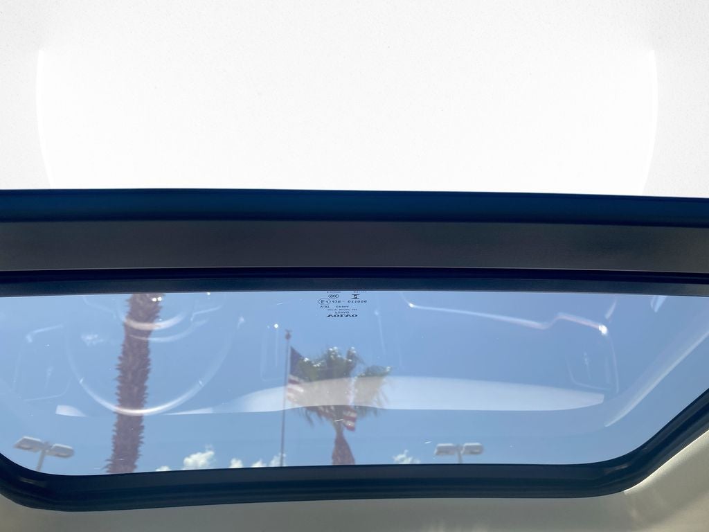 2024 Volvo S60 Plus Dark Theme