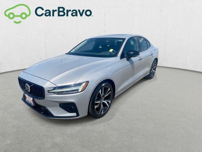 2024 Volvo S60 Plus Dark Theme