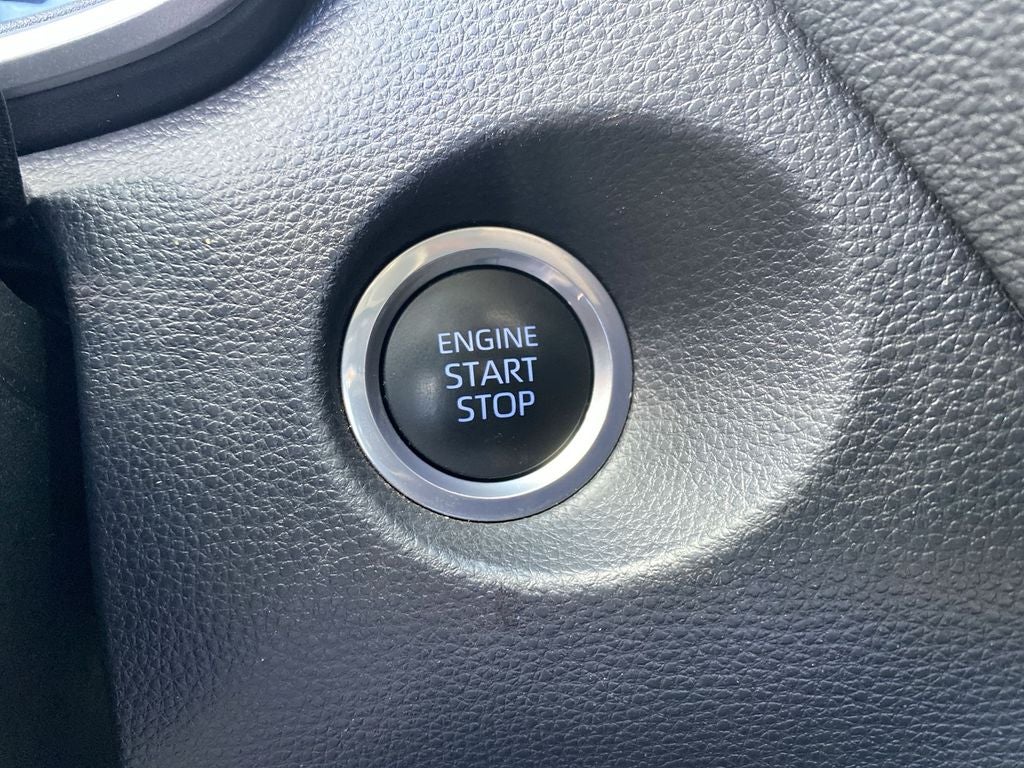 2022 Toyota Corolla Cross XLE