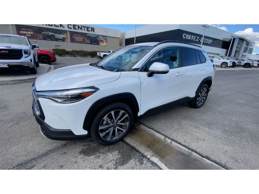 2022 Toyota Corolla Cross XLE
