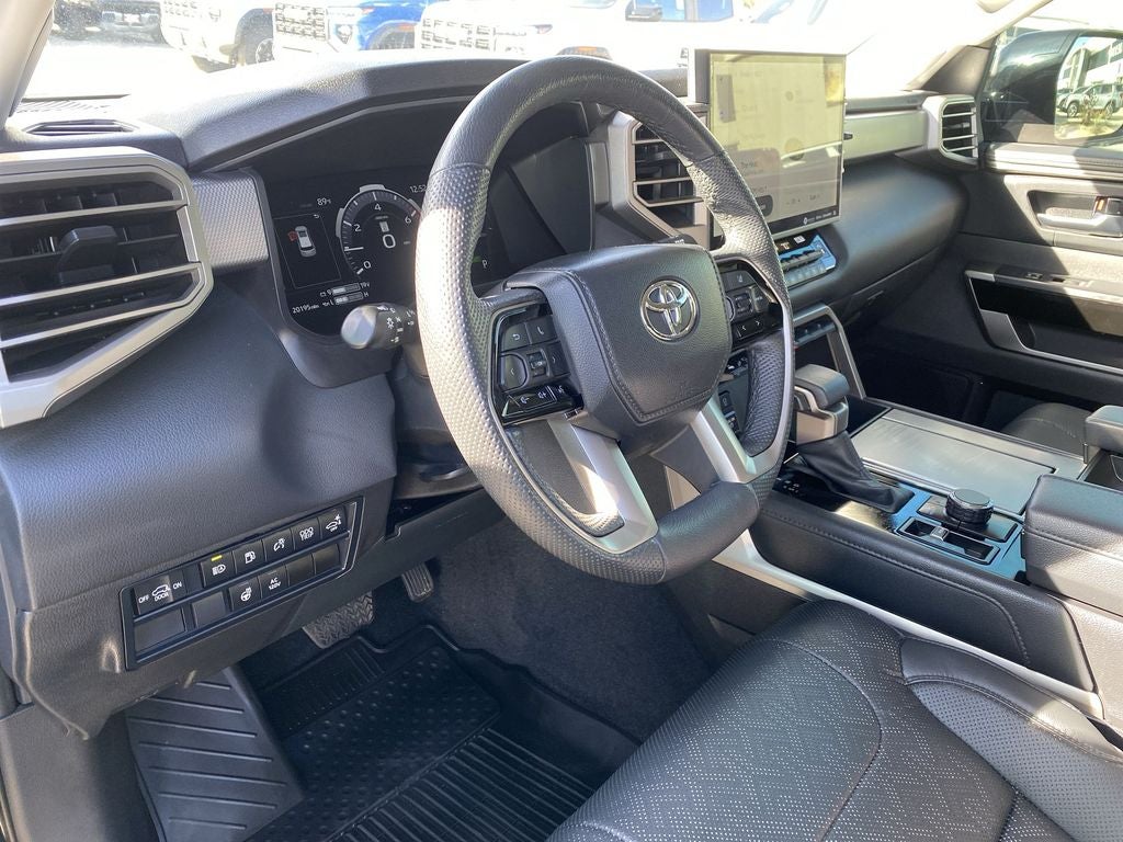 2024 Toyota Sequoia SR5