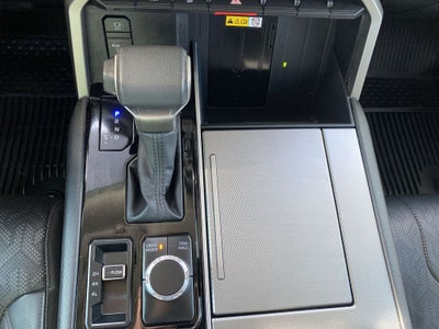 2024 Toyota Sequoia SR5