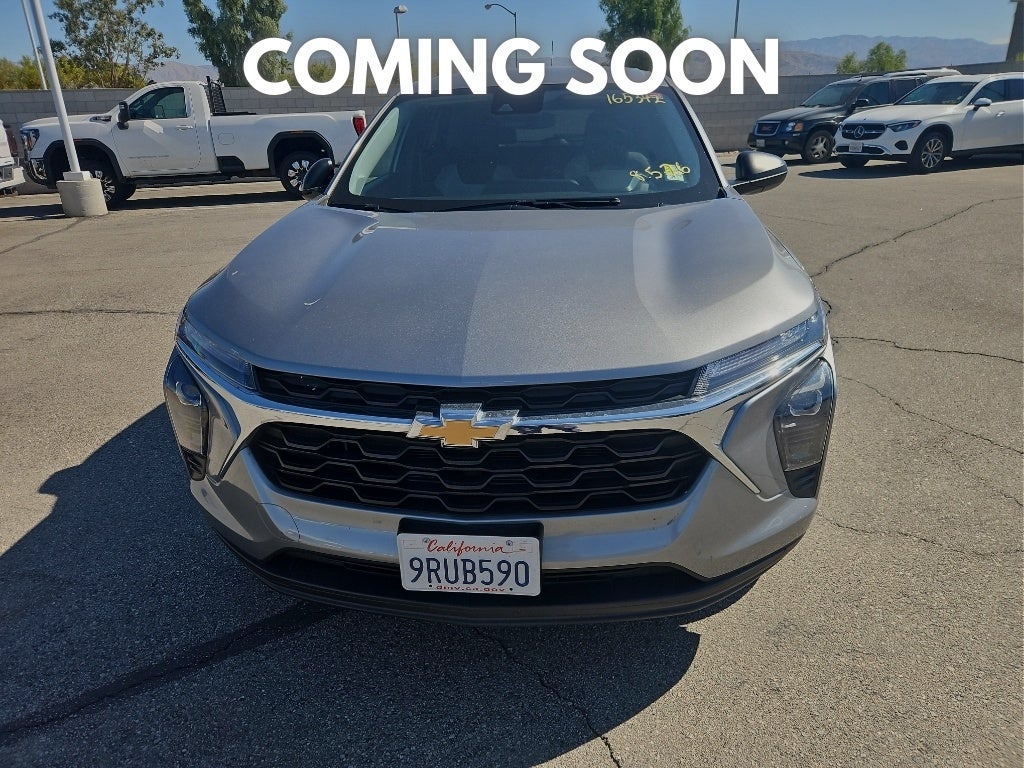 2025 Chevrolet Trax LS